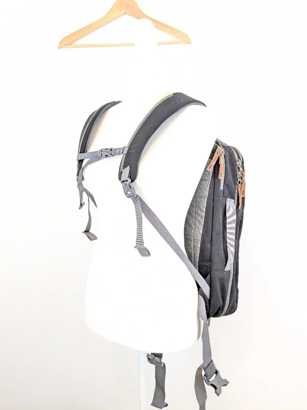 Cotopaxi Nazca 24L Travel Backpack Dufflebag Black Canvas